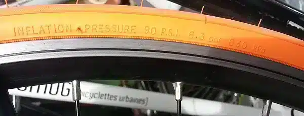 Pourquoi et comment bien choisir ses pneus ? 3 regler pression pneu velo 2 jpg