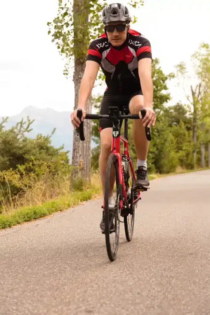 Cycloroanne 2024 : Découvrir la Semaine Fédérale de Cyclotourisme, un événement incontournable pour les passionnés de vélos. 4 CBT Rouge face